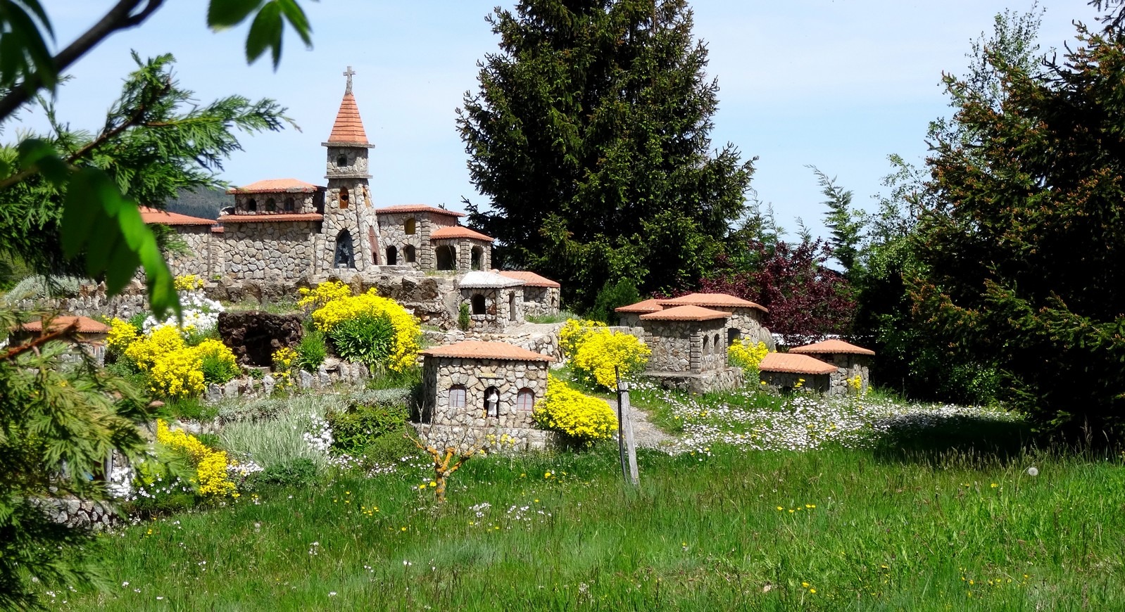 Chateau_Rochebloine_2